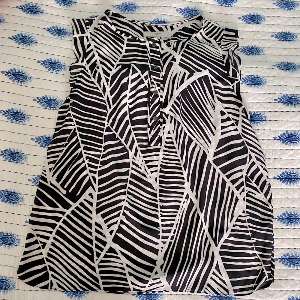 LOFT Sleeveless Top